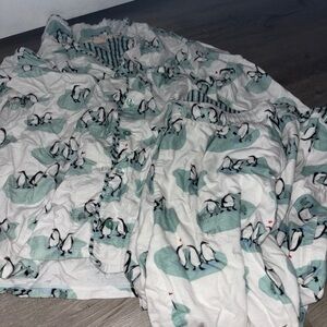 munki munki Penguin Print Pajama Set - White and Green
